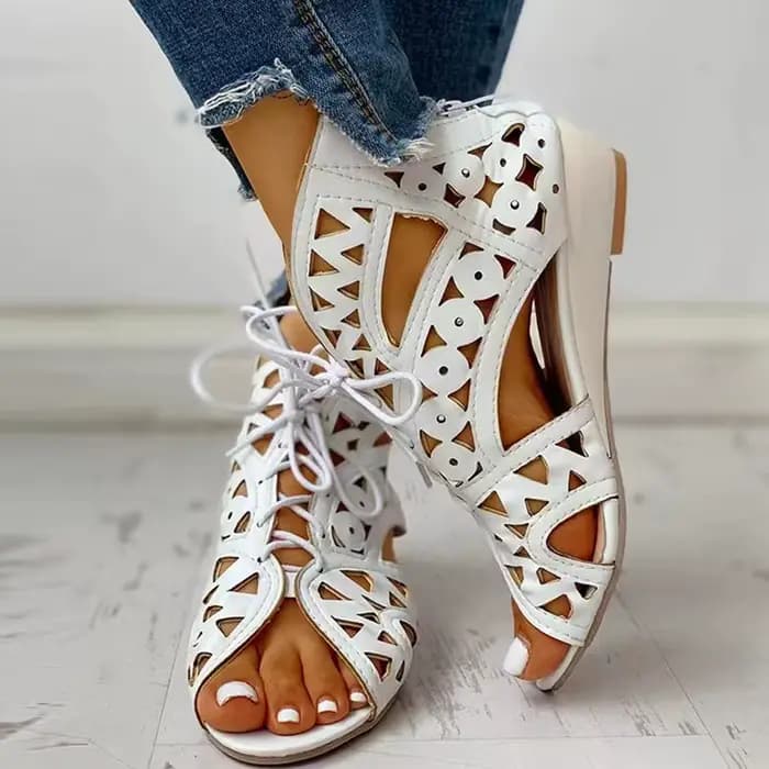 Sandales compensées pour femmes 2026 – Chaussures d'été tendance à lacets, talon bas, plates, grandes tailles, décontractées, ajourées