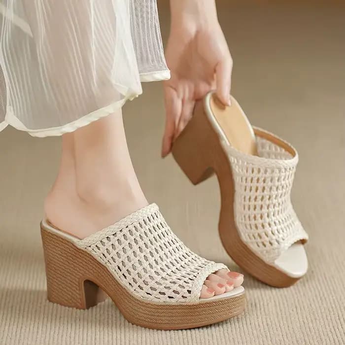 Sandales à talons hauts pour femmes, style rétro, ajourées, en maille tressée, à talon compensé, type mule, pour l'été, simples, polyvalentes, décontractées au quotidien, à plateforme 2026