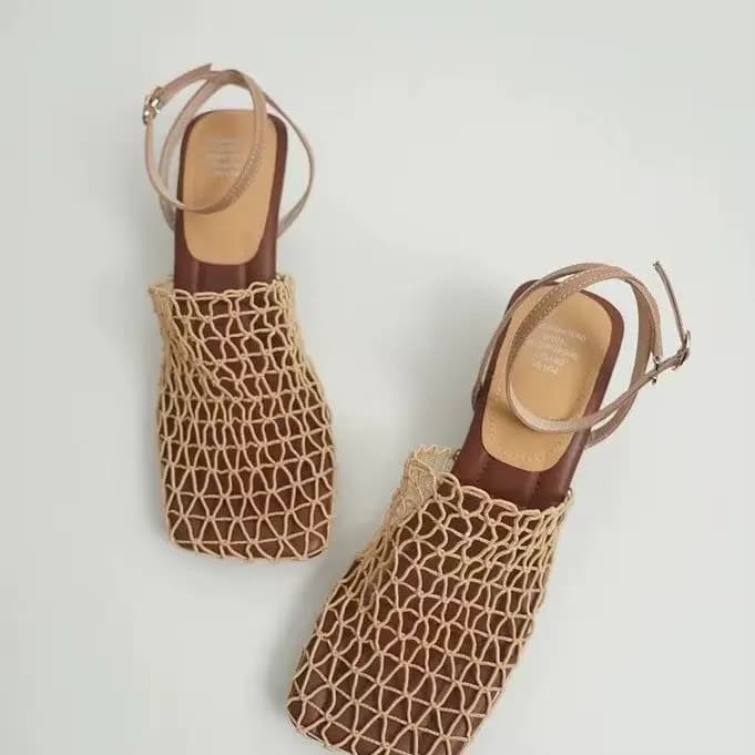 Sandales plates à bout pointu pour femmes