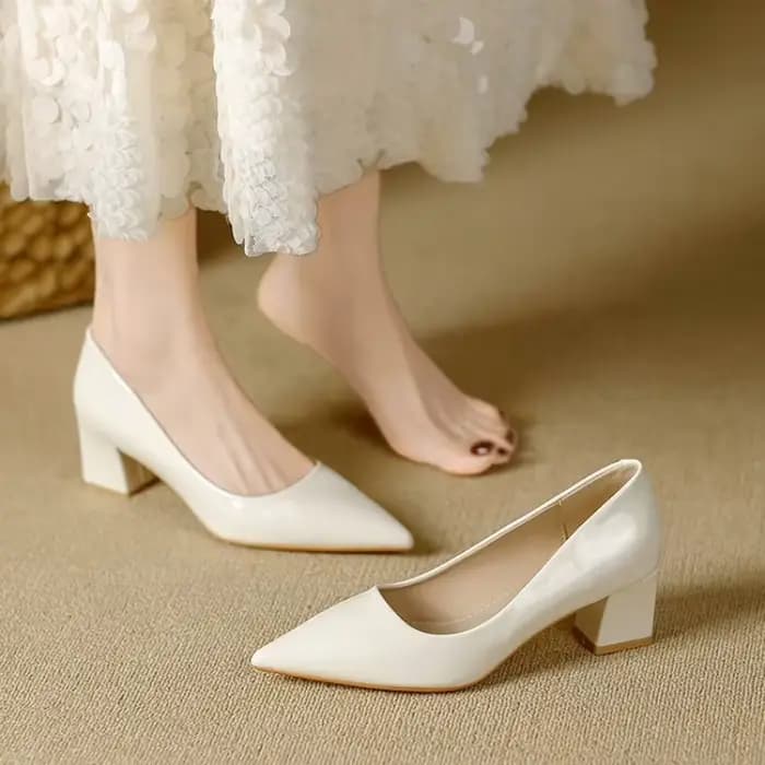 Chaussures en cuir verni à talons carrés pour femmes, escarpins de travail à bout pointu
