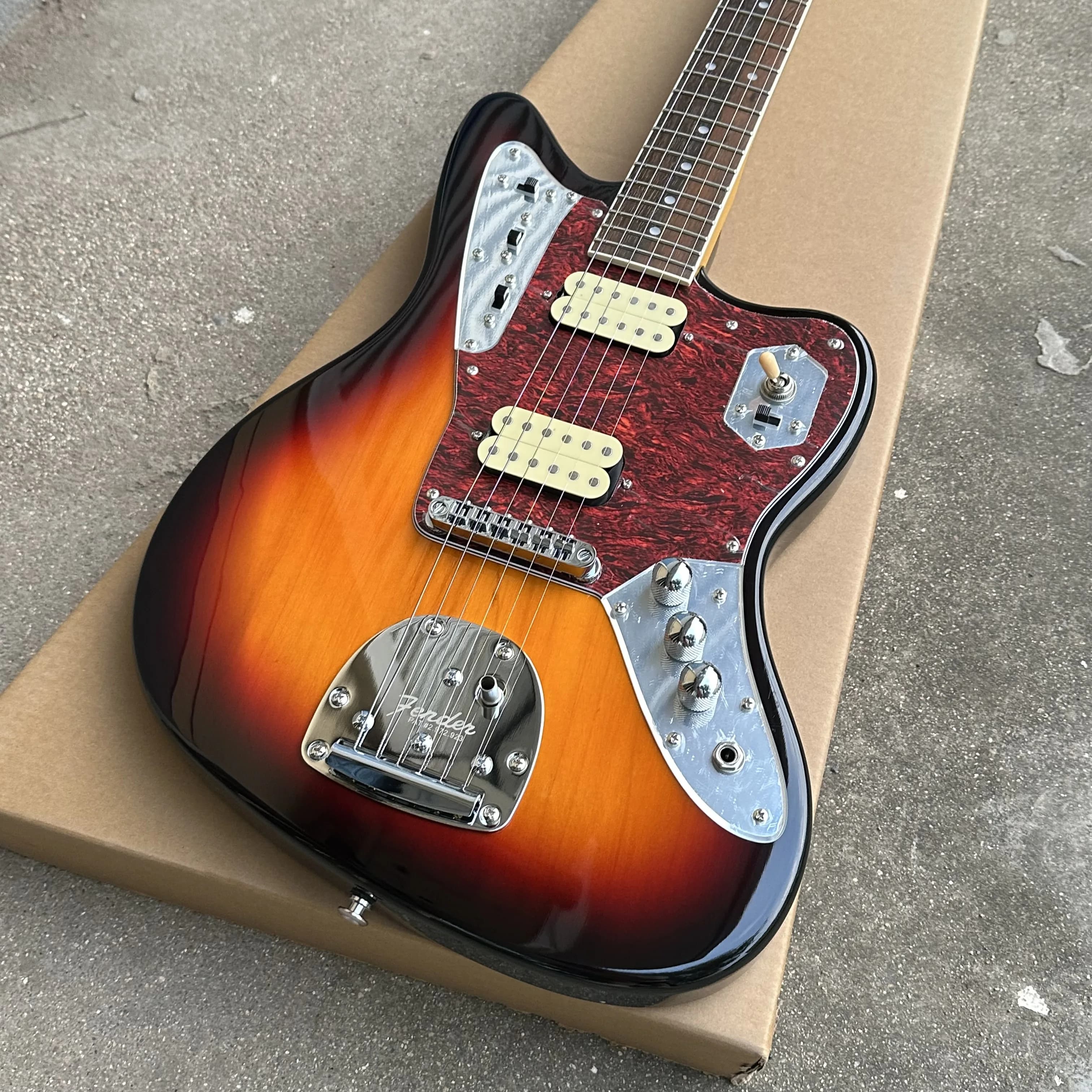 Guitare électrique vintage Jaguar de haute qualité, finition Sunburst, double micros P90.