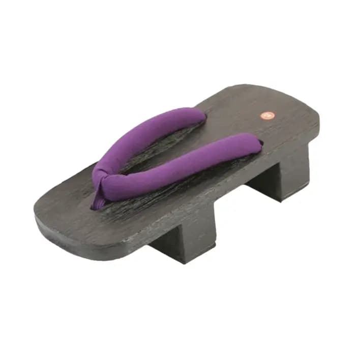 Sandales japonaises en bois sabots chaussures tongs élégantes pour spectacle sur scène fond antidéra