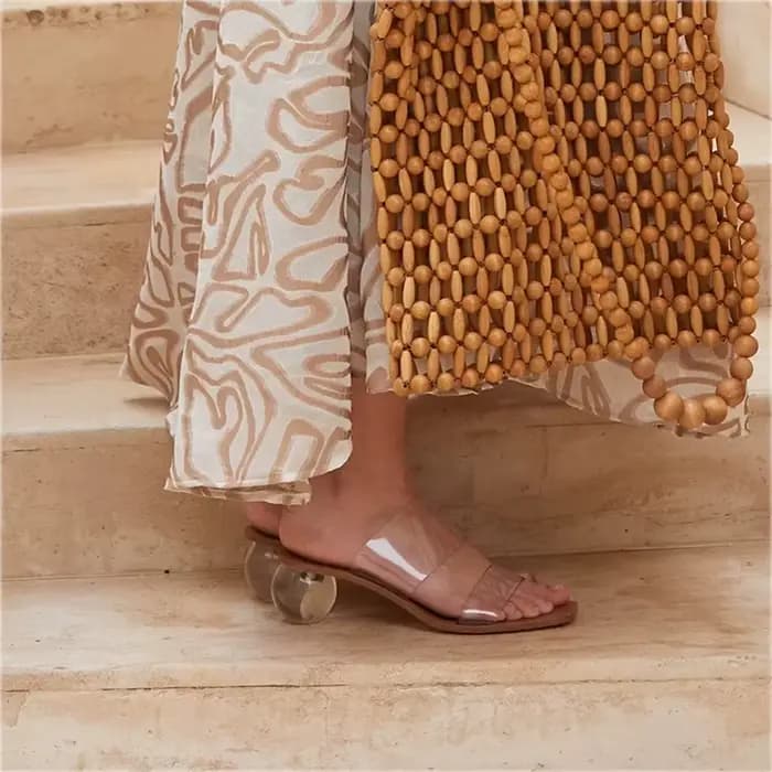 Pantoufles Cool à talons hauts en cristal et bout carré pour femmes, mot de mode européenne et améri