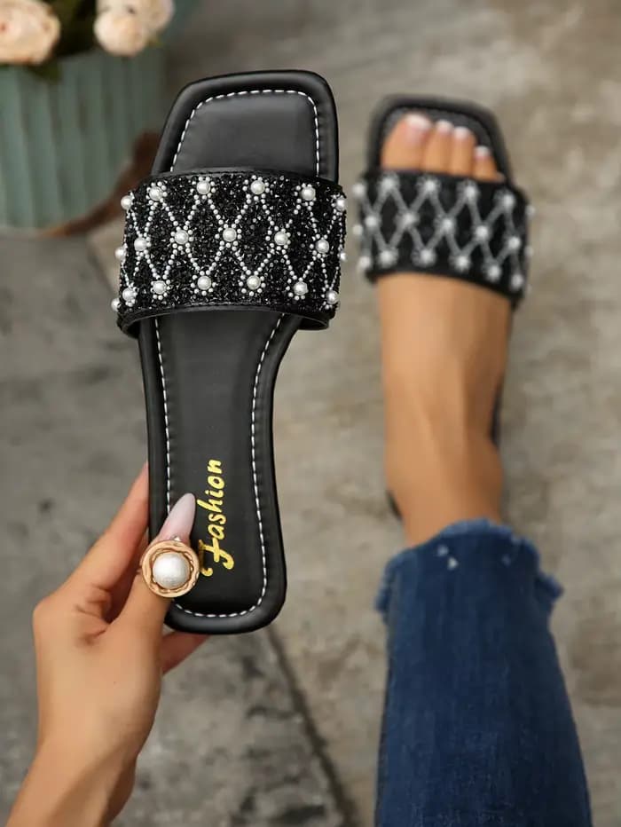 Nouvelles sandales d'été à la mode pour femmes, pantoufles à enfiler, cadeau d'anniversaire, chaussu