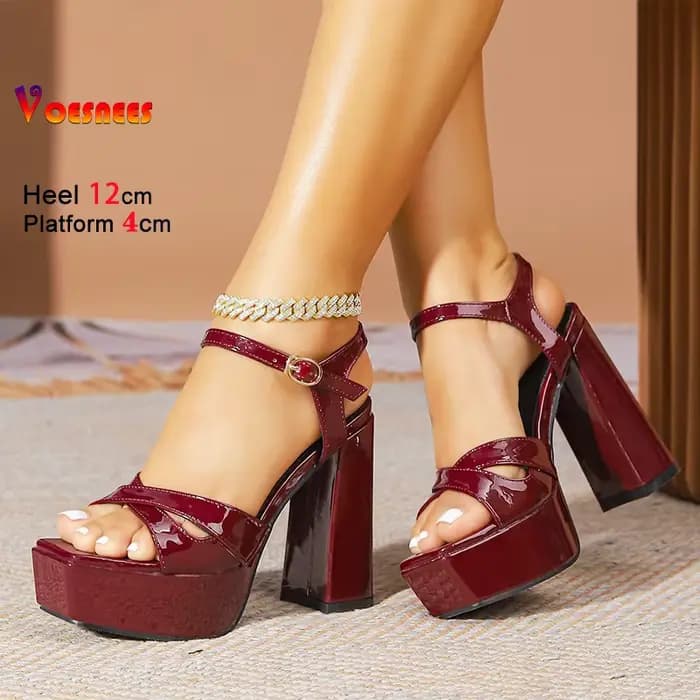Femmes 12CM talons hauts 2025 nouveau modèle d'été supérieur croisé T Show sandales plate-forme de m