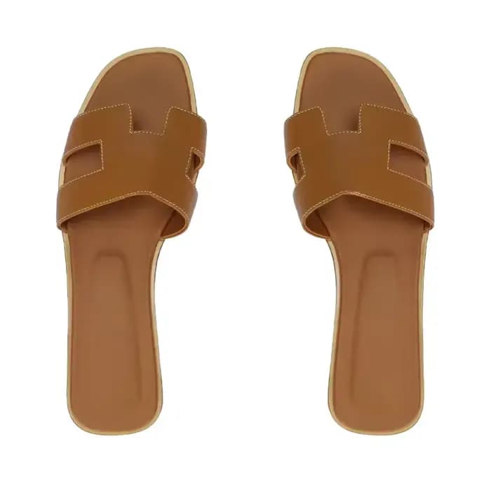 2026 Chypre Claquettes de créateur en cuir, de luxe, pour femme, noires, blanches, rouges, sandales