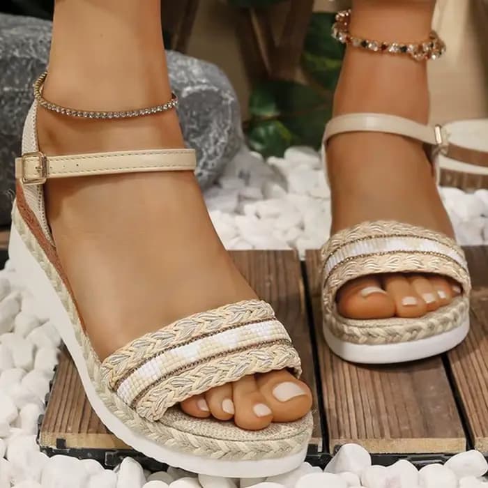 Bohème tressé sandales à talons compensés pour femmes été 2025 plage décontracté bride à la cheville