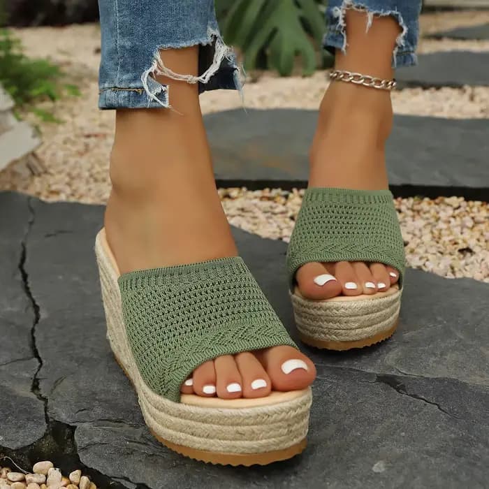Sandales et pantoufles pour femmes