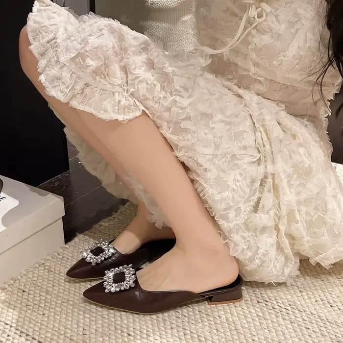 Nouvelles mules pour femmes à bout pointu et talon bas