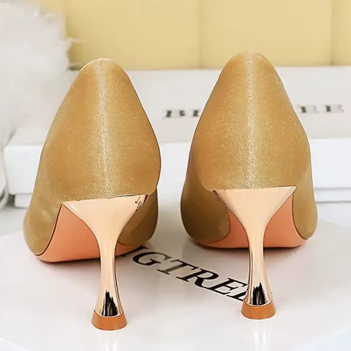 Escarpins pour femmes en daim de luxe, grande taille 43, talons de 7 cm, à bout pointu métallique, talons chaton, chaussures de soirée sexy et tendance