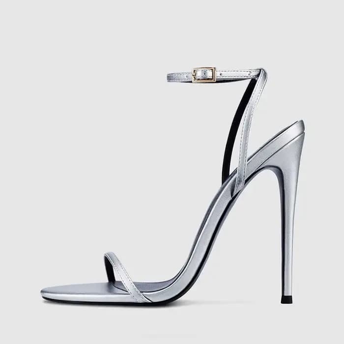 Nouvelles sandales rouges à talons hauts avec talon fin pour femmes