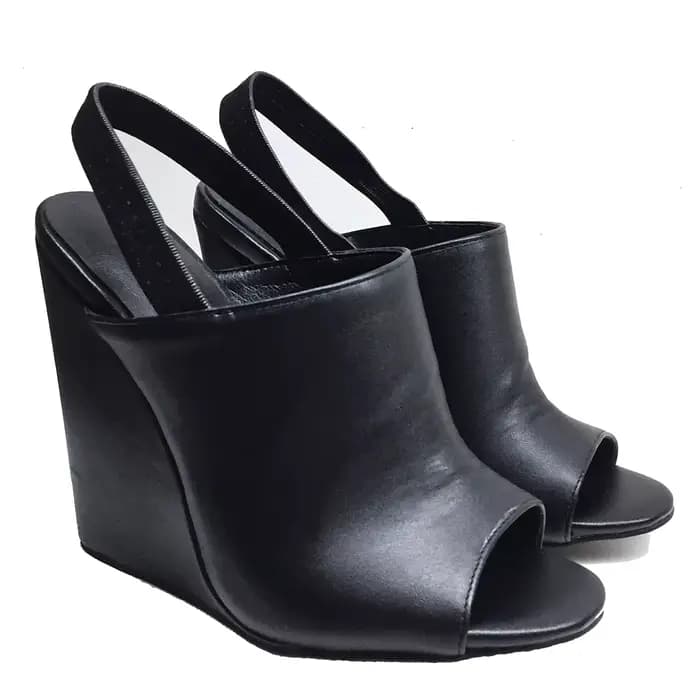 Sandales compensées noires pour femmes