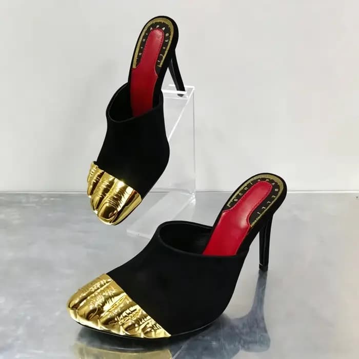 Sandales noires à lanières pour femmes