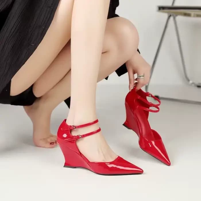 Sandales pointues à talons compensés pour femmes