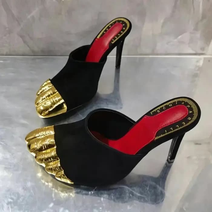 Sandales noires à lanières pour femmes