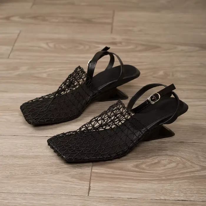 2025 été femmes sandales de luxe dentelle maille bout carré peu profond chaussures de créateur sangle étroite tressé sans lacet talons hauts sandales