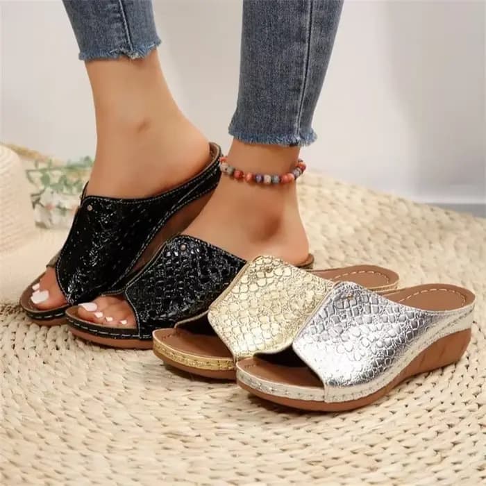 Or argent sandales à talons compensés femmes 2024 été rétro Clip orteil plate-forme