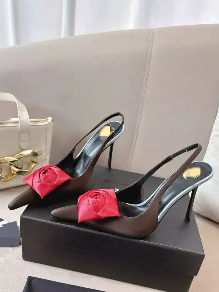 Sandales à bout pointu pour femmes