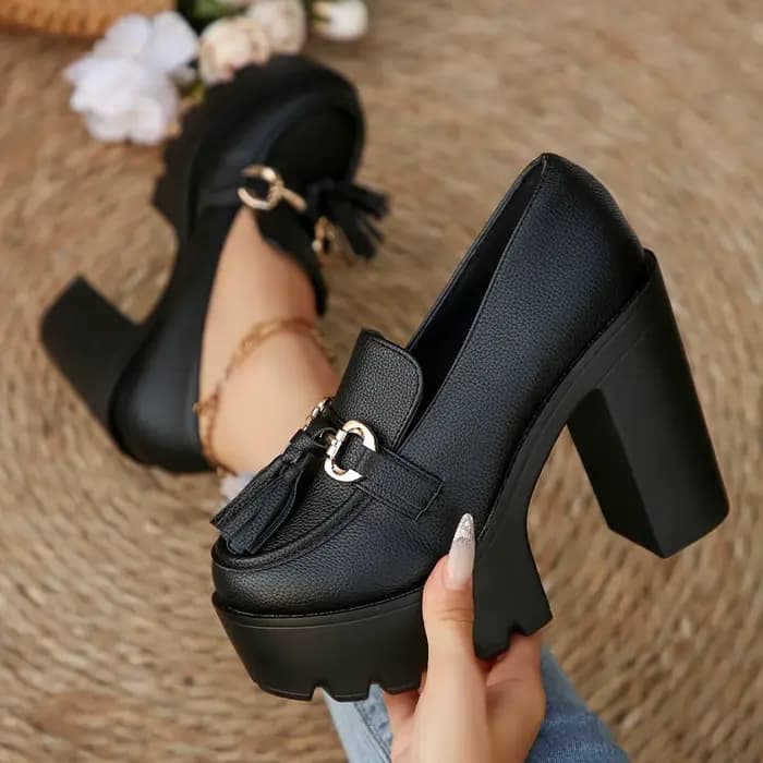 2025 nouvelles femmes pompes mode glands chaussures à talons épais