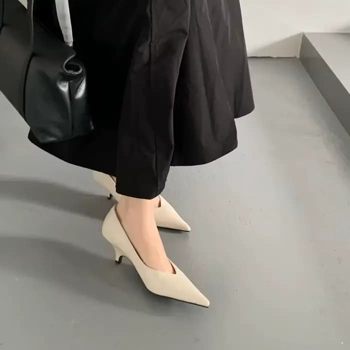 SUOJIALUN 2025 printemps nouvelle marque femmes pompes chaussures mode bout pointu peu profond sans lacet