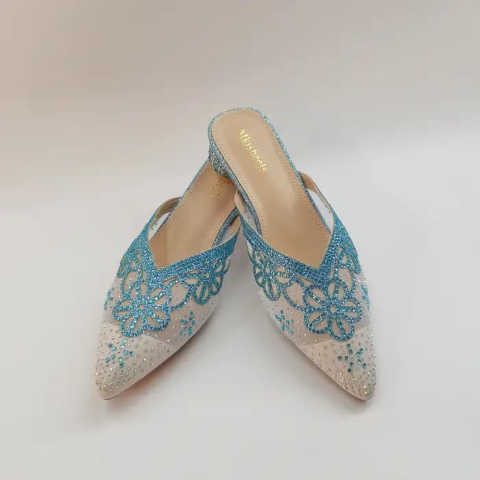 Sandales souples italiennes pour femmes, jolies mules en maille brodée bleues pour toutes les occasions, chaussures confortables pour femmes, style très vendu