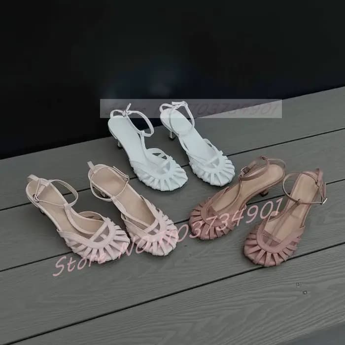Sandales à bout fermé rouges pour femmes