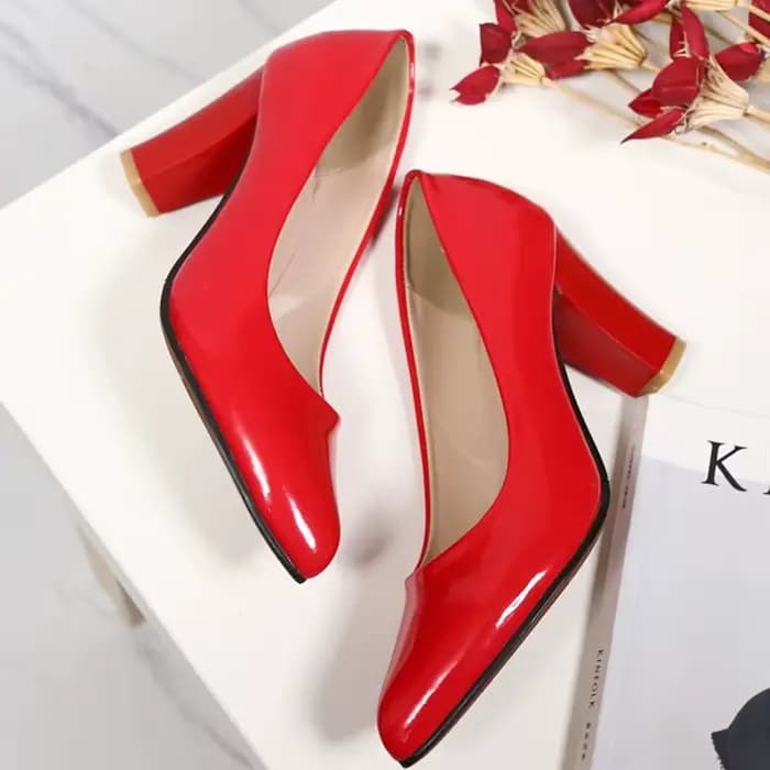 Escarpins classiques à talons hauts pour femmes