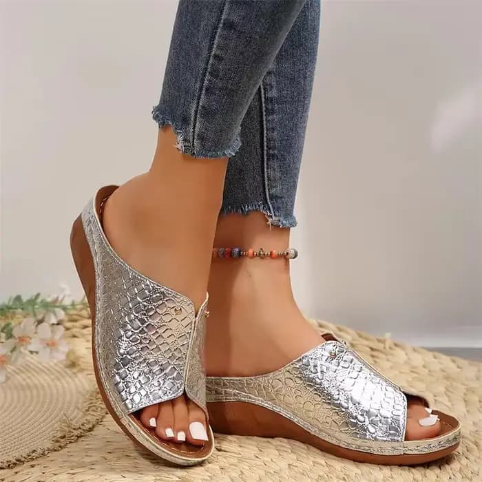 Or argent sandales à talons compensés femmes 2024 été rétro Clip orteil plate-forme