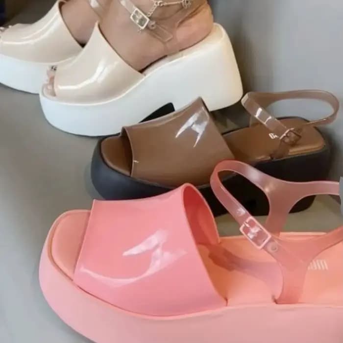 Fashiona Molly sandales avec semelle épaisse hauteur augmentée chaussures de gelée femmes plate-forme