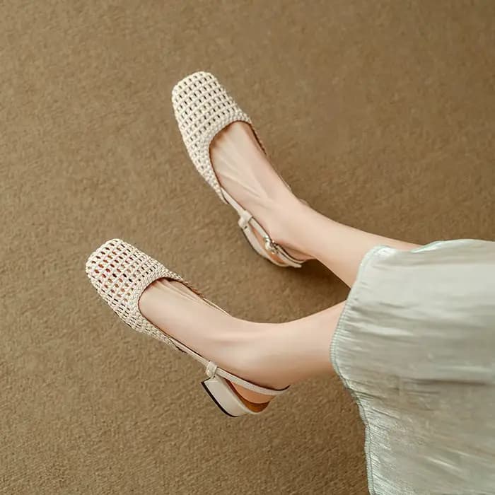 Sandales françaises à talons hauts tissés à bout carré