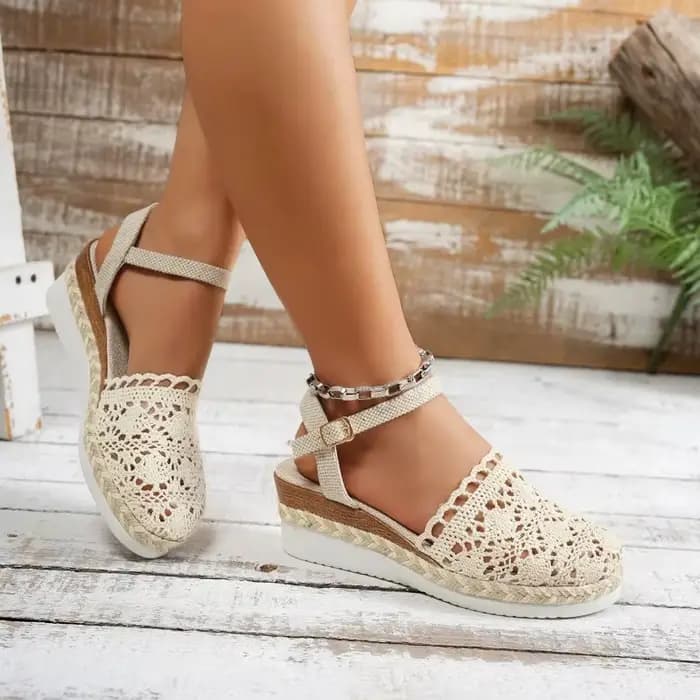 Sandales d'été confortables pour femmes, chaussures à plateforme en maille respirante, décontractées, à la mode, pour la plage, nouvelle collection 2025