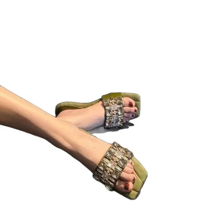 Sandales en cuir de mouton, élégance française, strass, sensation haut de gamme, pour femmes, été, extérieur, polyvalentes, talon épais, pantoufles