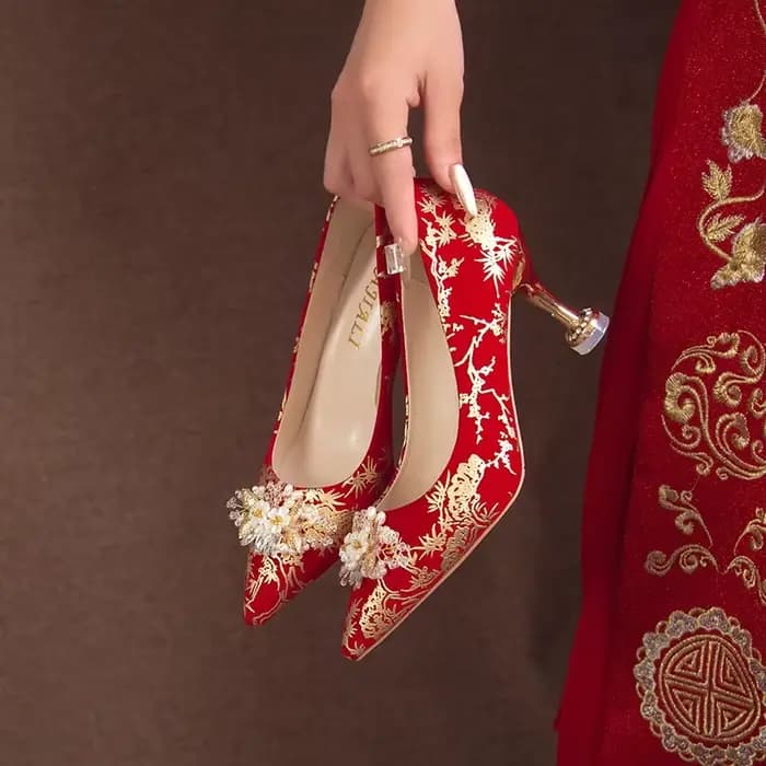 Chaussures classiques à talons hauts pour femmes