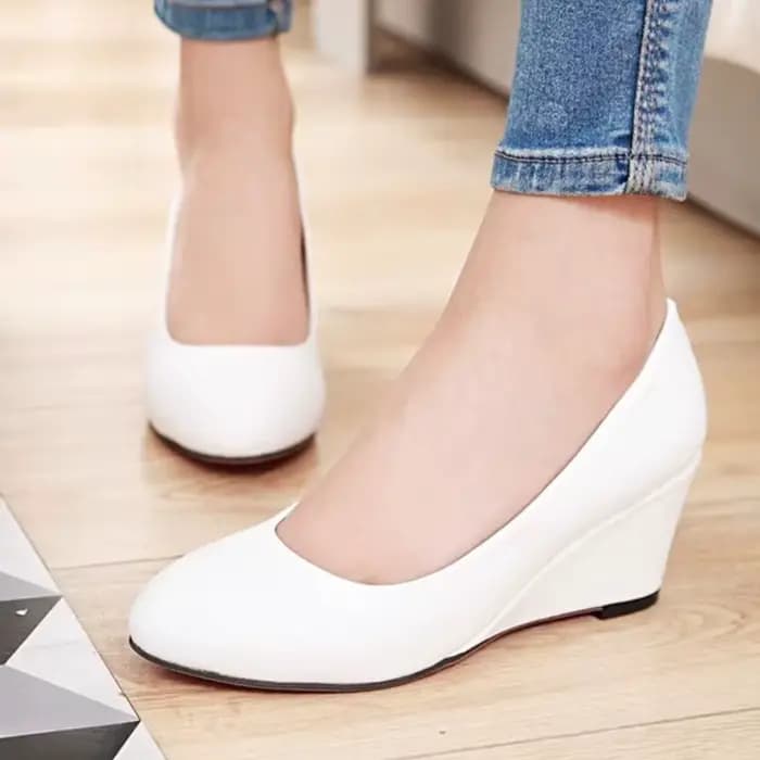 Chaussures classiques à talons compensés pour femmes