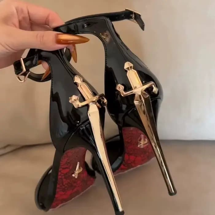 Sandales à talons hauts Red Sole Blade 2026, nouveau modèle à bride unique, bout ouvert, en cuir synthétique noir, style sexy pour femme, été