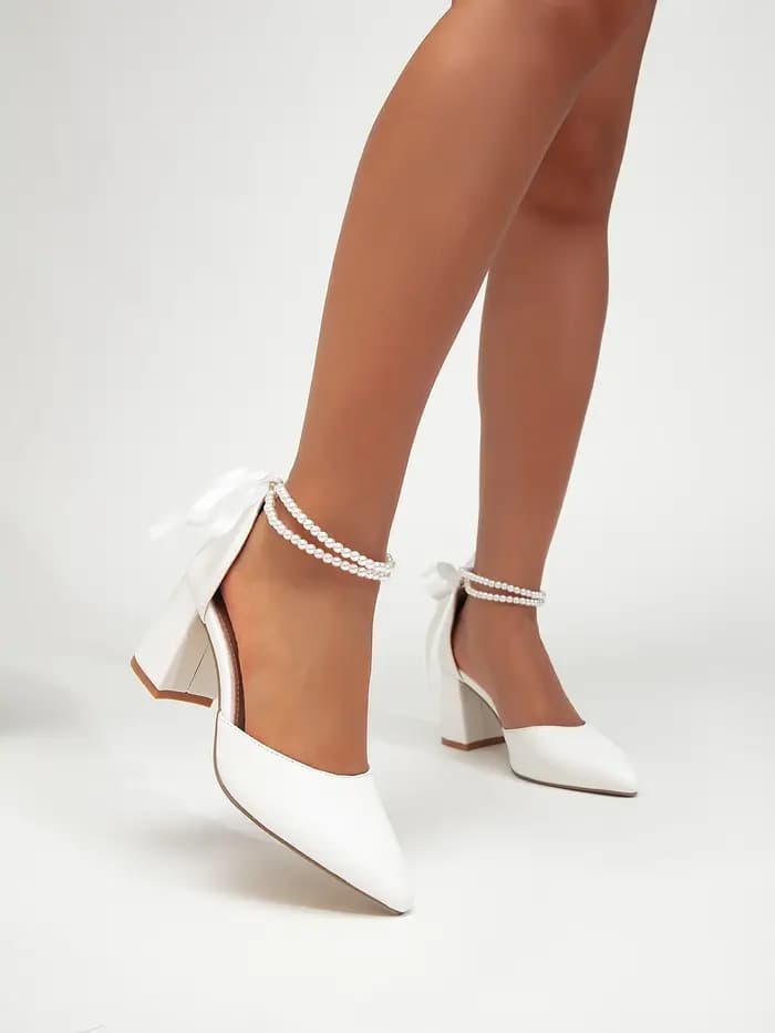 Nouvelles chaussures élégantes et simples pour femmes