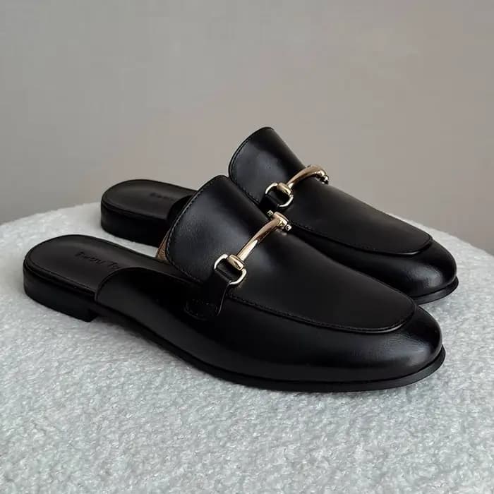 BEAUTODAY Mules décontractées femmes en cuir de veau décoration en métal couleur unie pantoufles mode dames chaussures plates à la main 36265