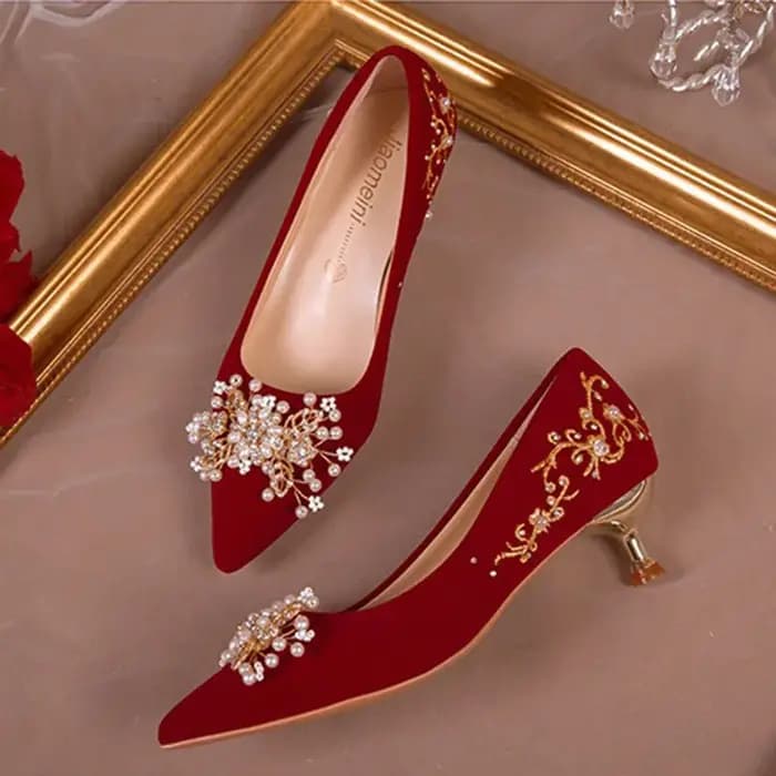 Talons dorés chaussures à talons fins pompe Sexy mode tout-Match sans lacet sandales dames pointu coin à lacets Stiletto Crossdressers