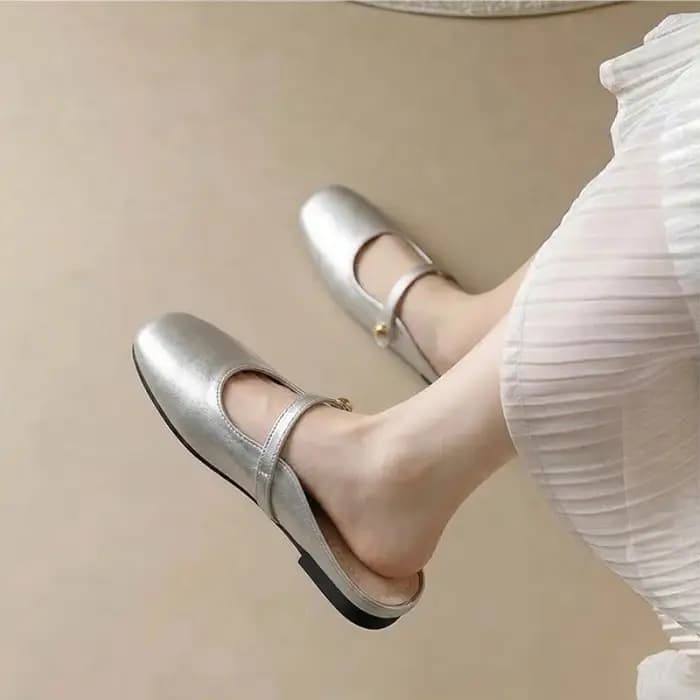 Nouvelle collection été pour femmes : Mules rétro-chics et polyvalentes à bout fermé — Sandales décontractées