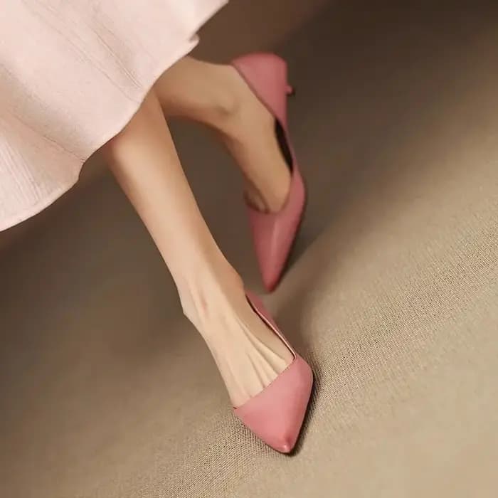 Chaussures de ville à talon moyen et bout pointu