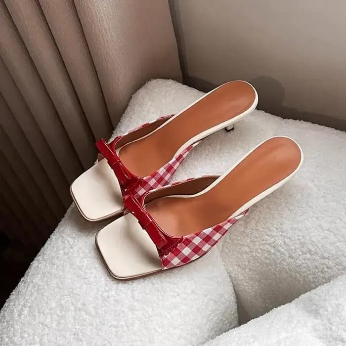 Sandales 2026 à nœuds rouges pour femmes, chaussures à carreaux, sandales à talons hauts ouvertes à bout ouvert, style français élégant