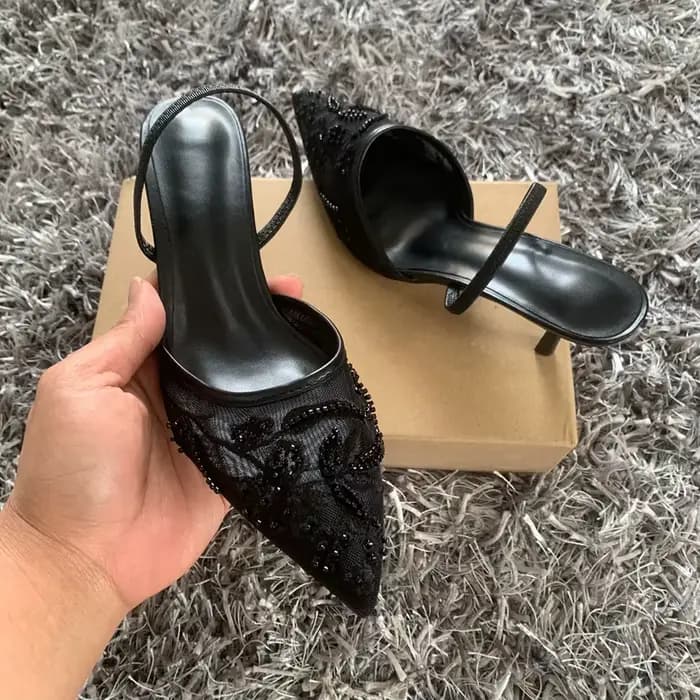 Sandales à talons hauts en maille brodée noire pour femmes
