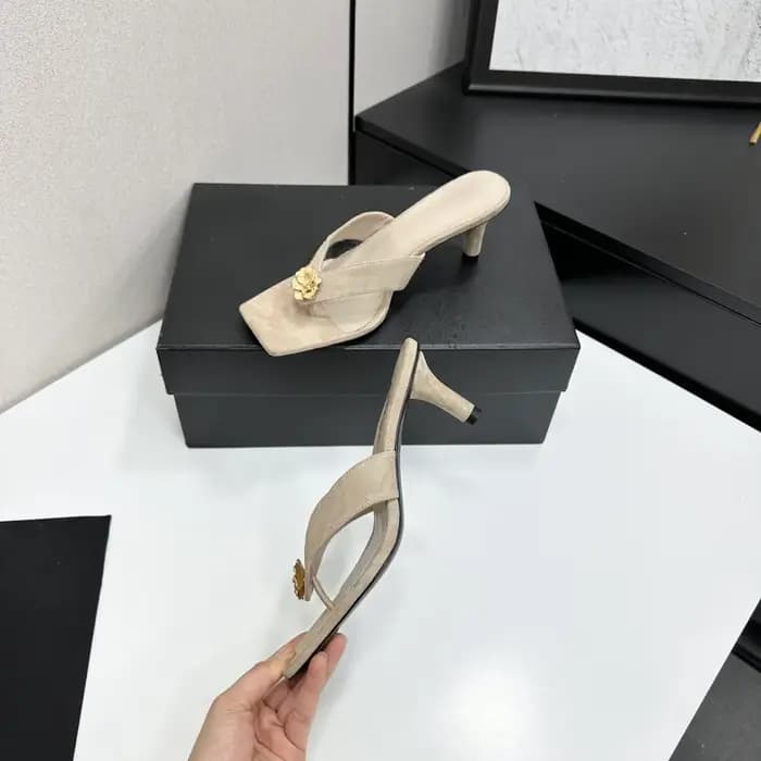 Sandales élégantes à talon moyen pour femme, motif fleur de camélia, bout carré, à clipser, en cuir/daim/imprimé crocodile, mules à talon pour l'été