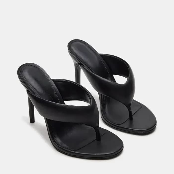 Chaussures à talons hauts noires pour femmes