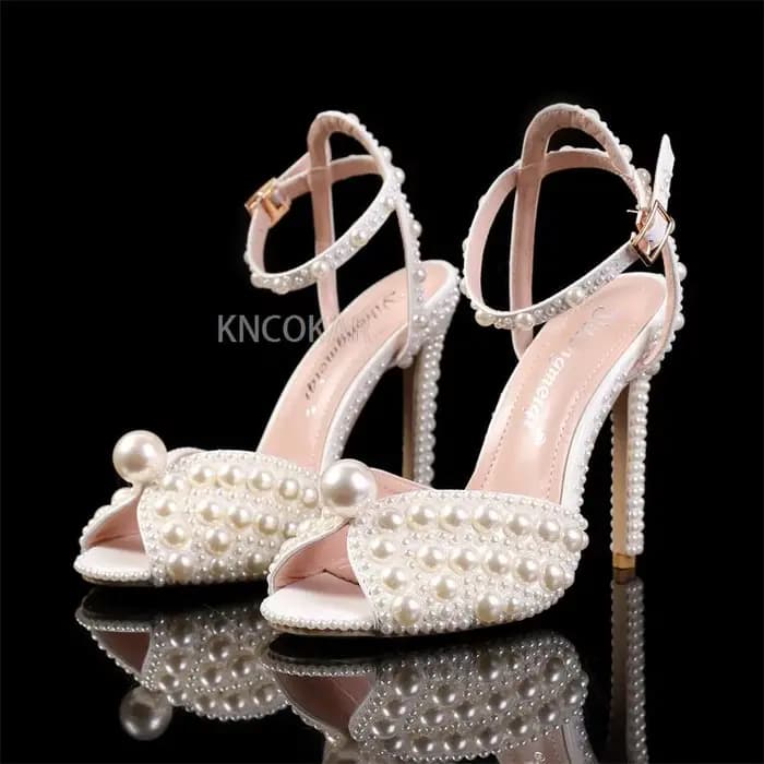 Sandales à clous de perles pour femmes