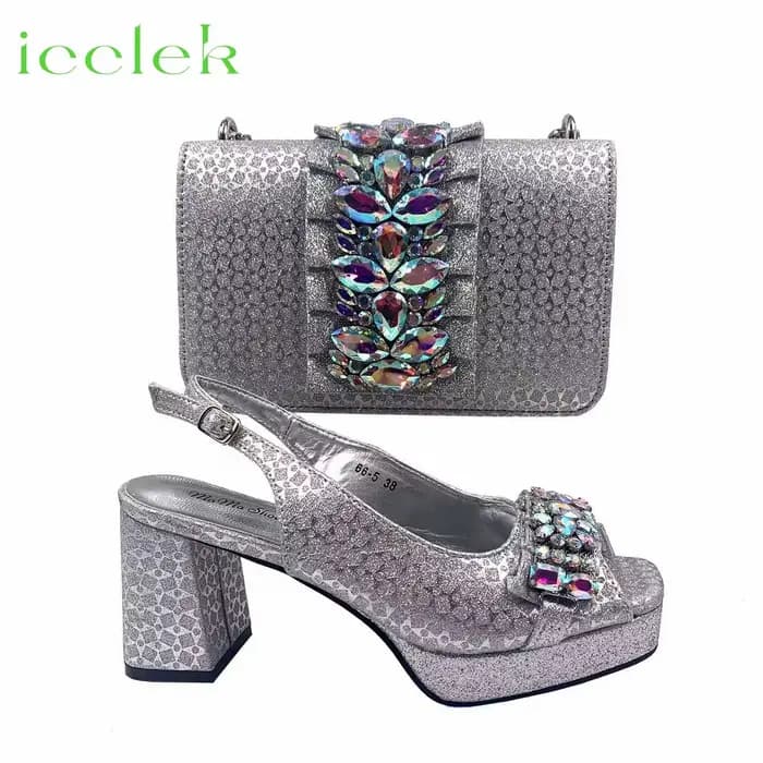 Ensemble chaussures et sac pour femmes, design italien tendance, tissus synthétiques spéciaux multic