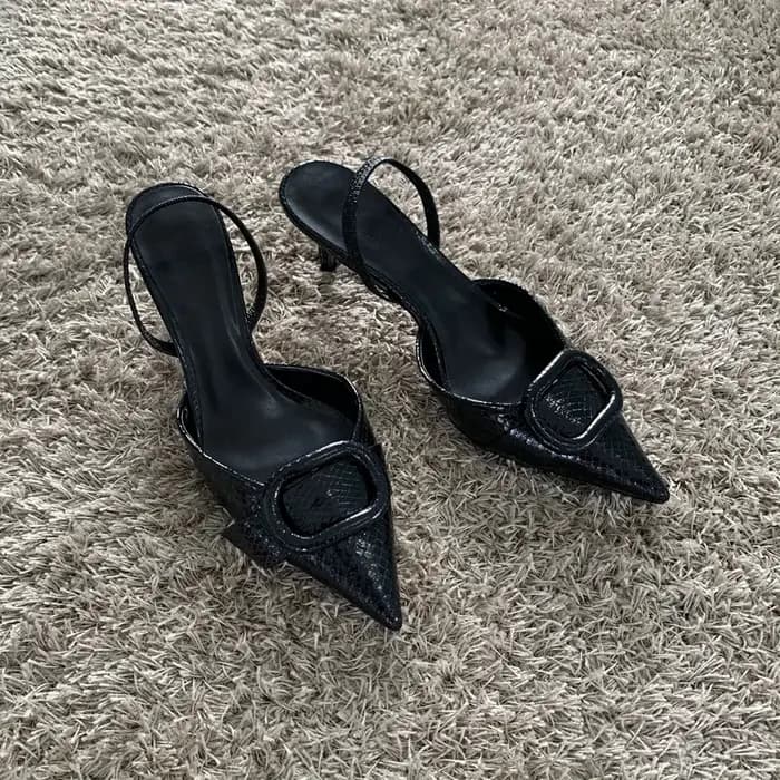 Escarpins en cuir noir pour femmes