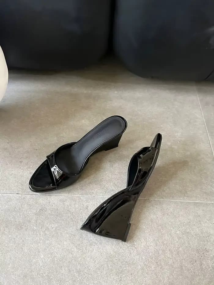 2026 Mules à talon compensé pour femme, confortables, à bout ouvert, à enfiler, en cuir verni, pour