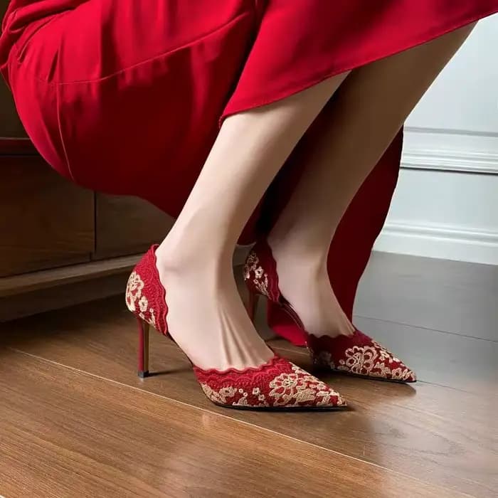 Chaussures simples à talons aiguilles, bout pointu, maille peu profonde, respirantes, creuses, antidérapantes, résistantes à l'usure, talons hauts, nouvelle collection automne