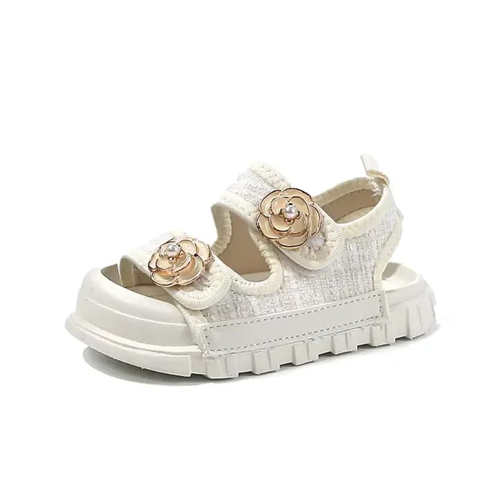 Sandales d'été de Style coréen pour filles, chaussures de plage de luxe avec perles et fleurs pour enfants, sandales ergonomiques à semelles souples pour filles